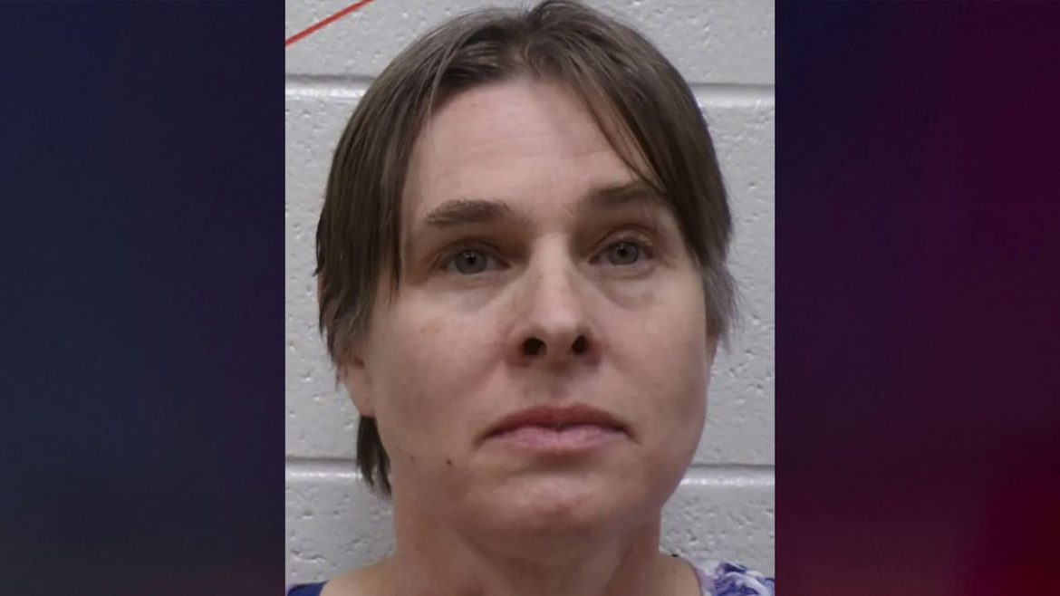 N.C. woman faces multiple murder charges for allegedly poisoning family members at 2025 Thanksgiving dinner, killing man in 2007