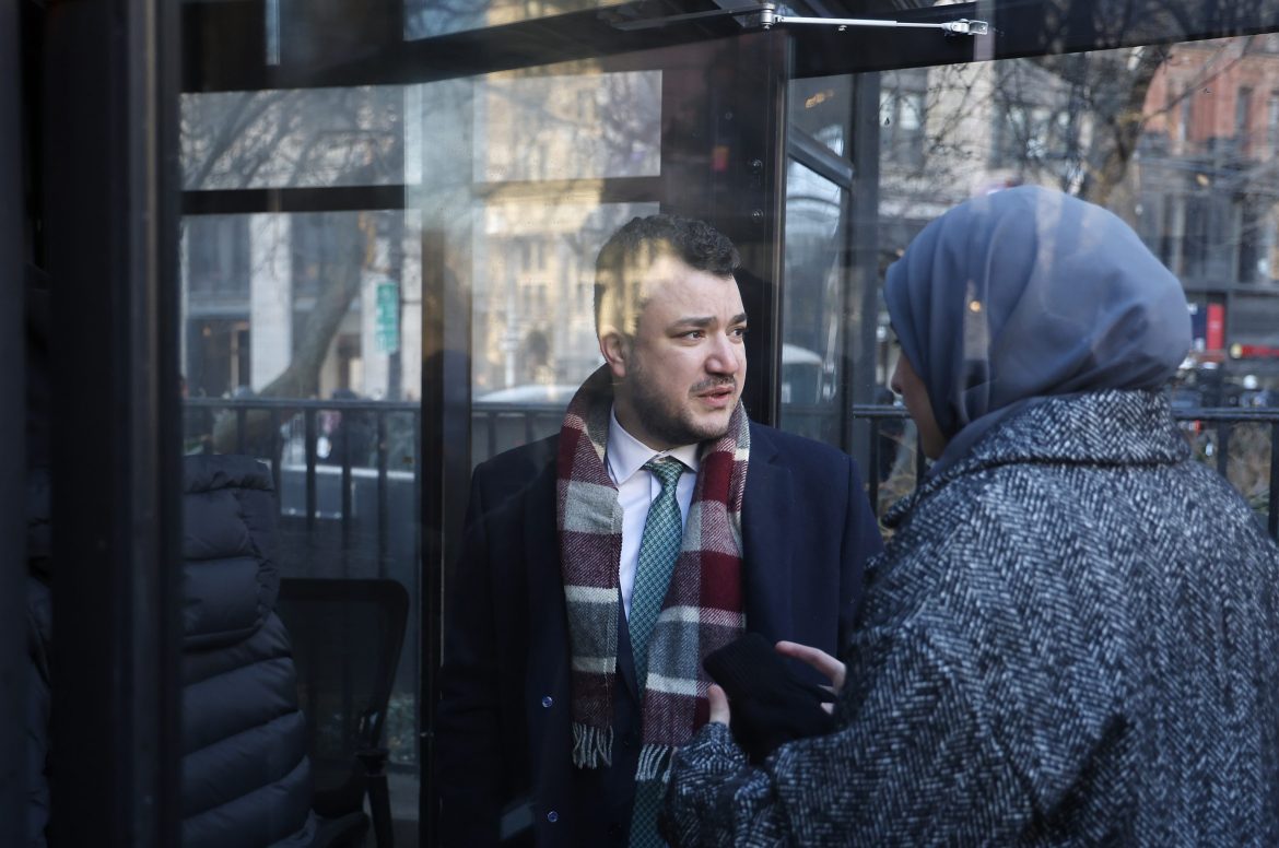 Federal panel reverses decision that freed Mahmoud Khalil from immigration jail