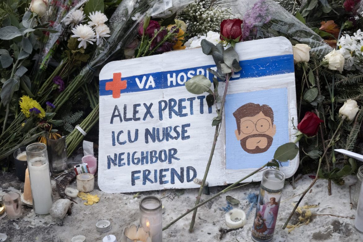 US’s largest nurses’ union demands abolition of ICE after Alex Pretti killing